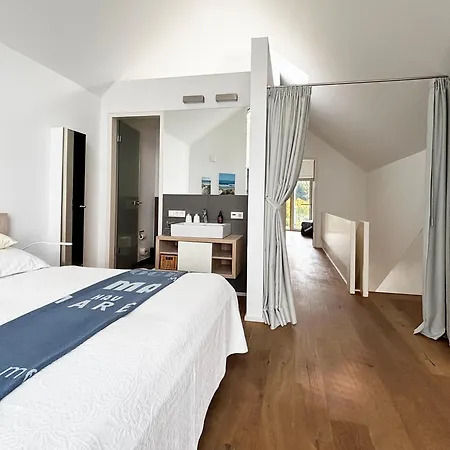 Seglerwohnung 4 *